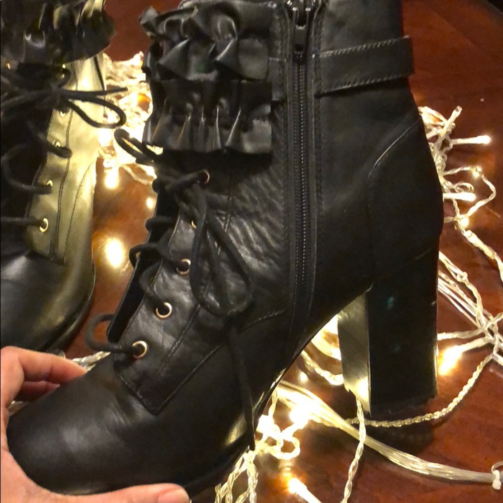 Betsy Johnson Boots - Picture 3 of 4